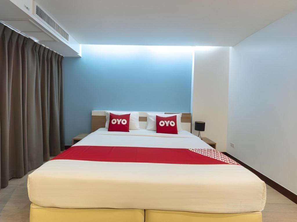 By Dee @Jomtien Hotell Pattaya Exteriör bild